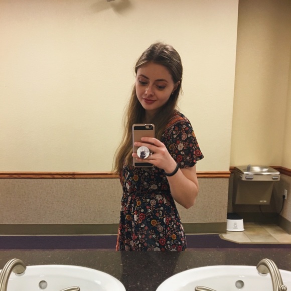 Meet your Posher, Maelle - Picture 4 of 5